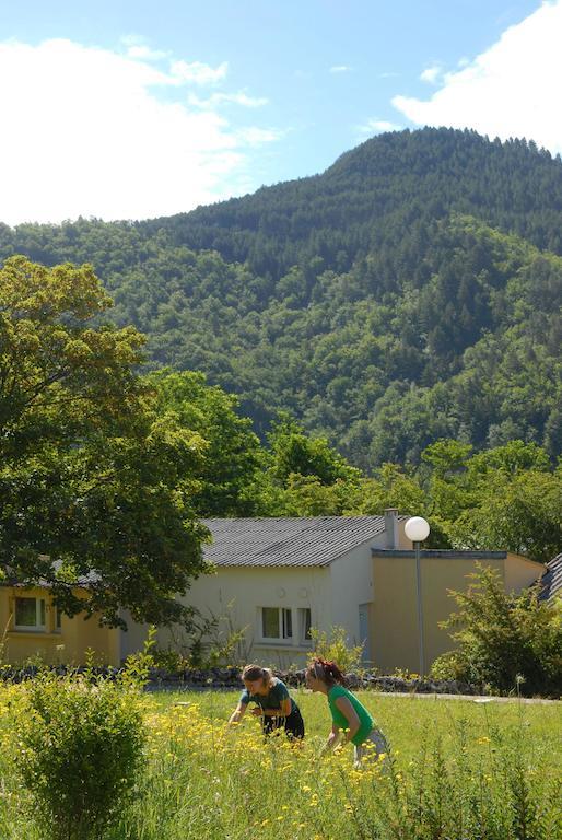 Отель Vvf Les Cevennes Bedoues Экстерьер фото